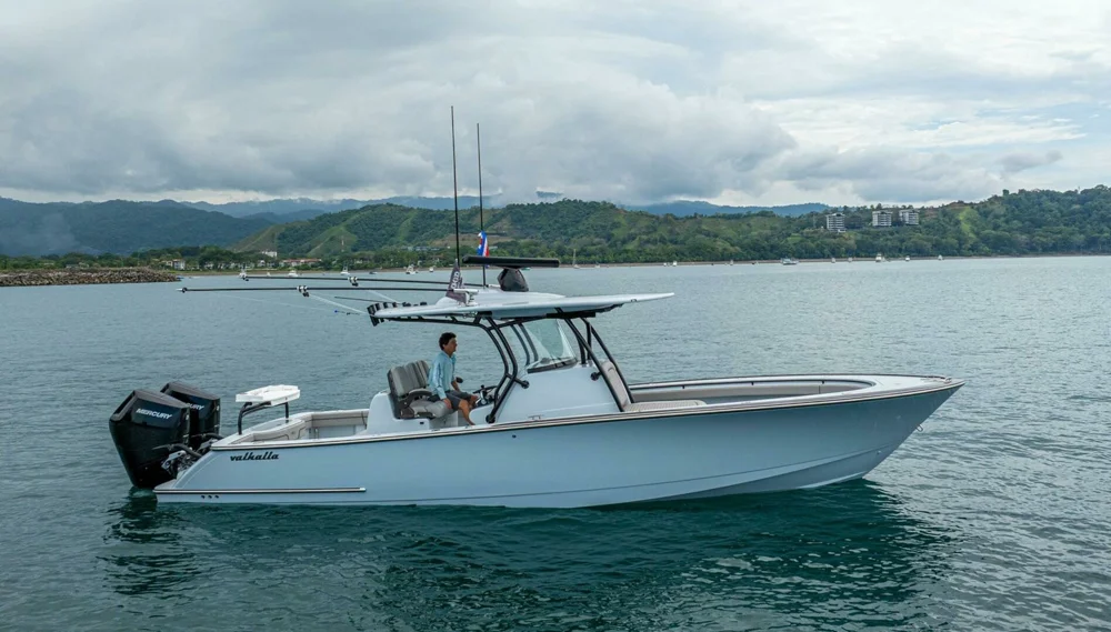 BoatPhoto.coverAlt