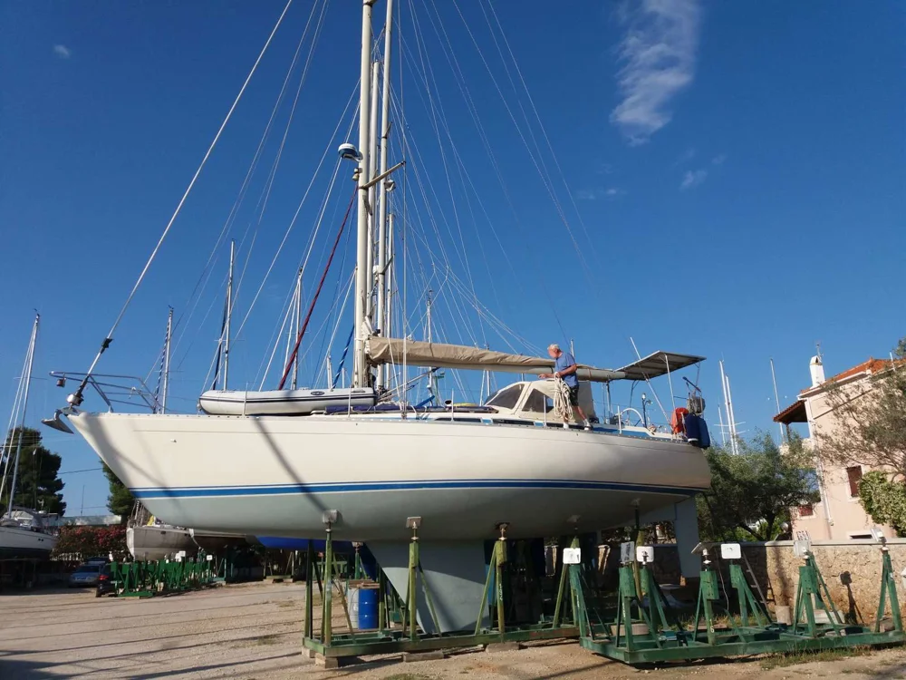 BoatPhoto.coverAlt