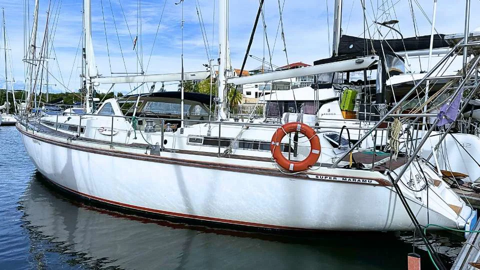 BoatPhoto.coverAlt