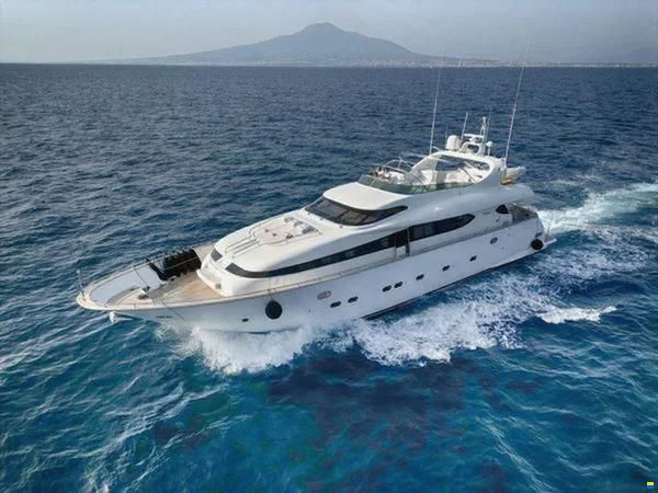1999 Fipa Italiana Maiora 29 DP for sale in Napoli, Italy