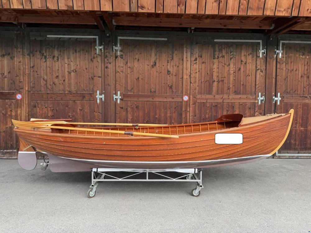 BoatPhoto.coverAlt