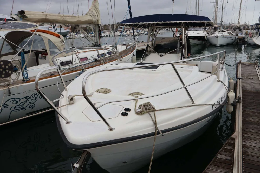 BoatPhoto.coverAlt