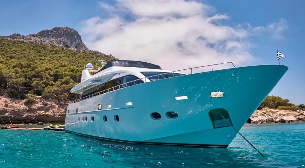 BoatPhoto.coverAlt