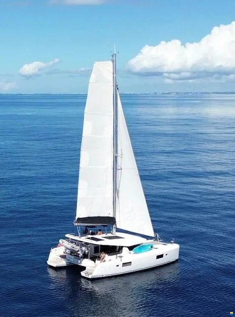 BoatPhoto.coverAlt