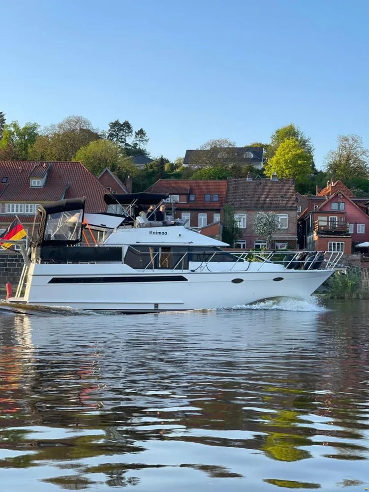 BoatPhoto.coverAlt