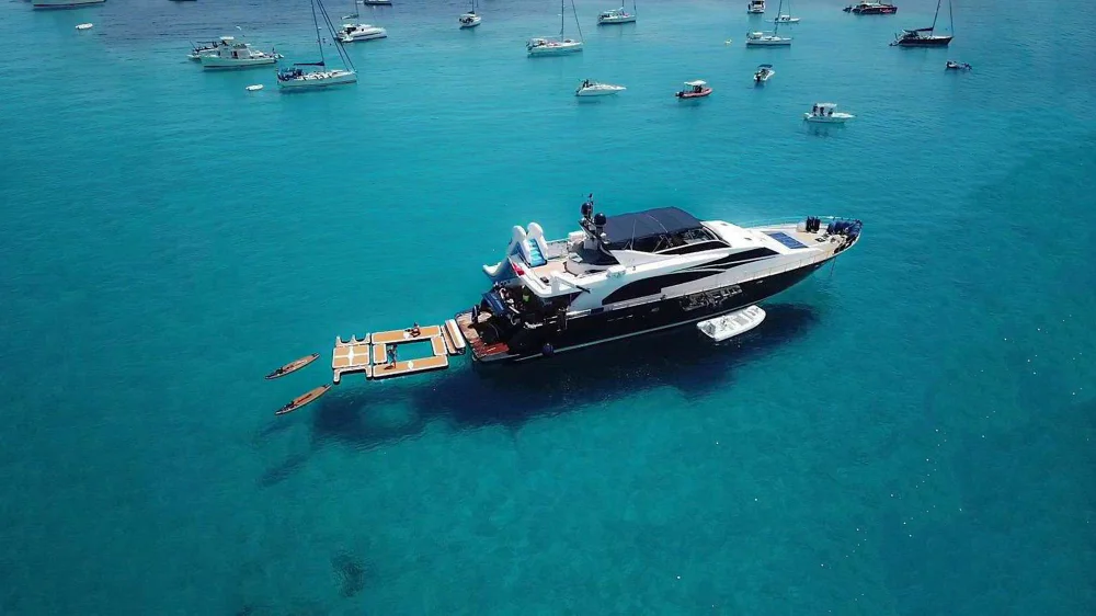 BoatPhoto.alt