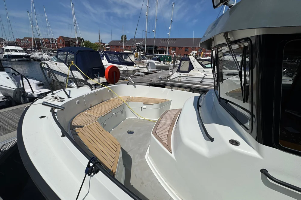 BoatPhoto.alt