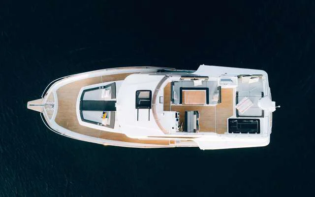 2026 Delphia Yachts DELPHIA 12 FLYLOUNGE for sale in Aprilia Marittima, Italy, photo 4 of 5