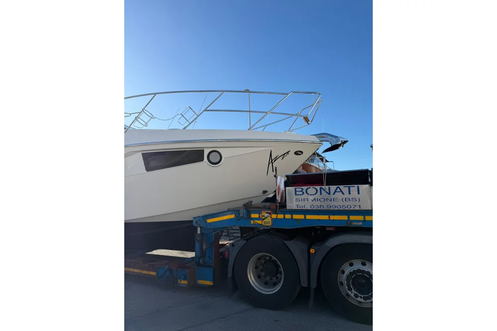 BoatPhoto.alt