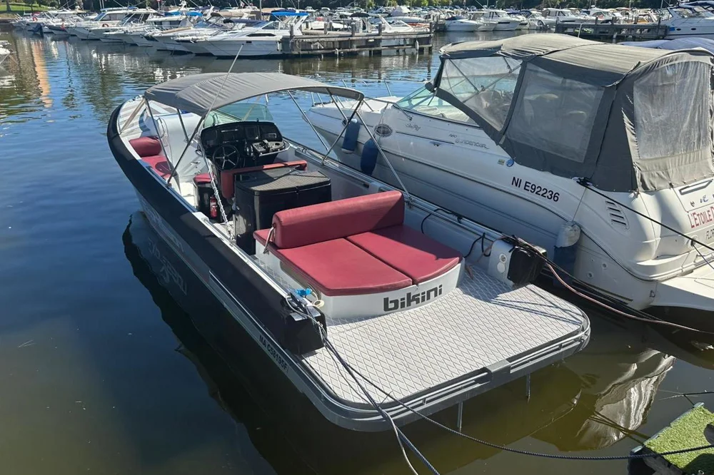 BoatPhoto.coverAlt