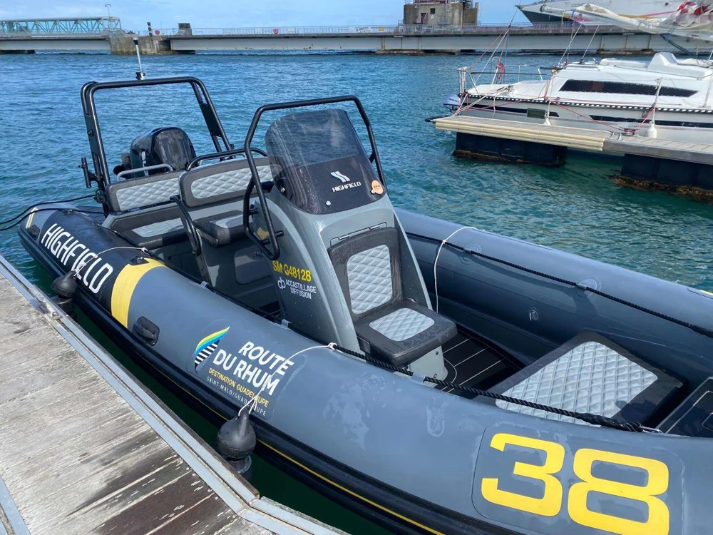 BoatPhoto.coverAlt