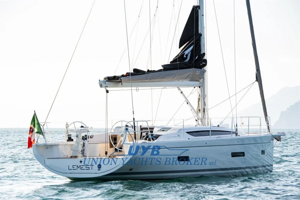 BoatPhoto.coverAlt