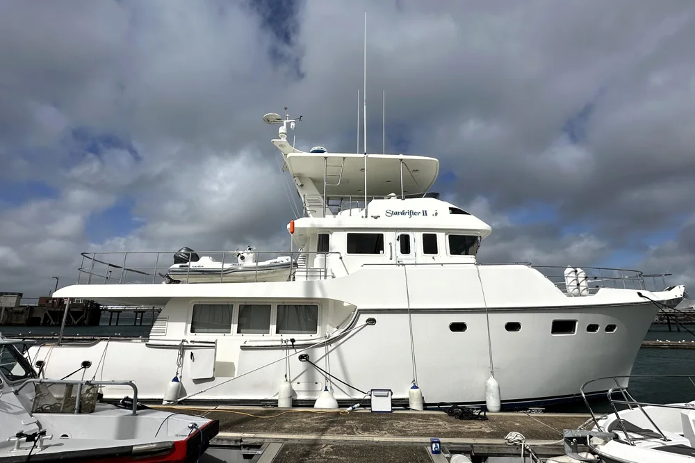 BoatPhoto.coverAlt