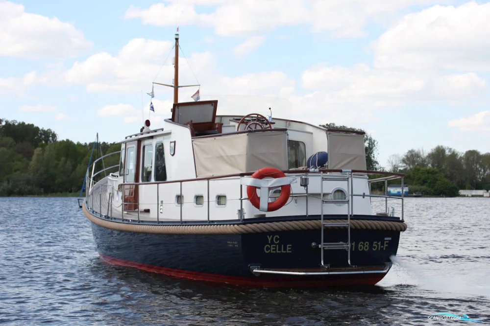 BoatPhoto.alt