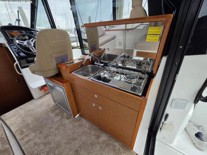 BoatPhoto.alt