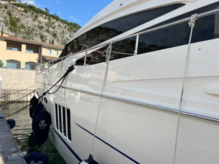 BoatPhoto.alt