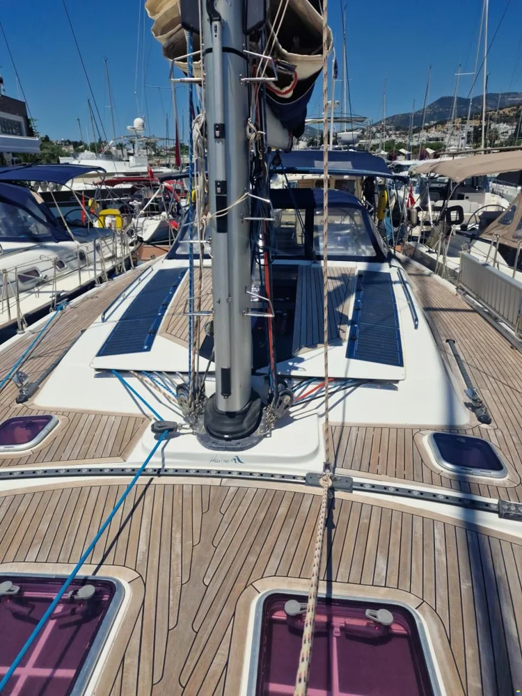 2009 Hanse Yachts 540E for sale in Heiligenhafen, Germany, photo 3 of 5