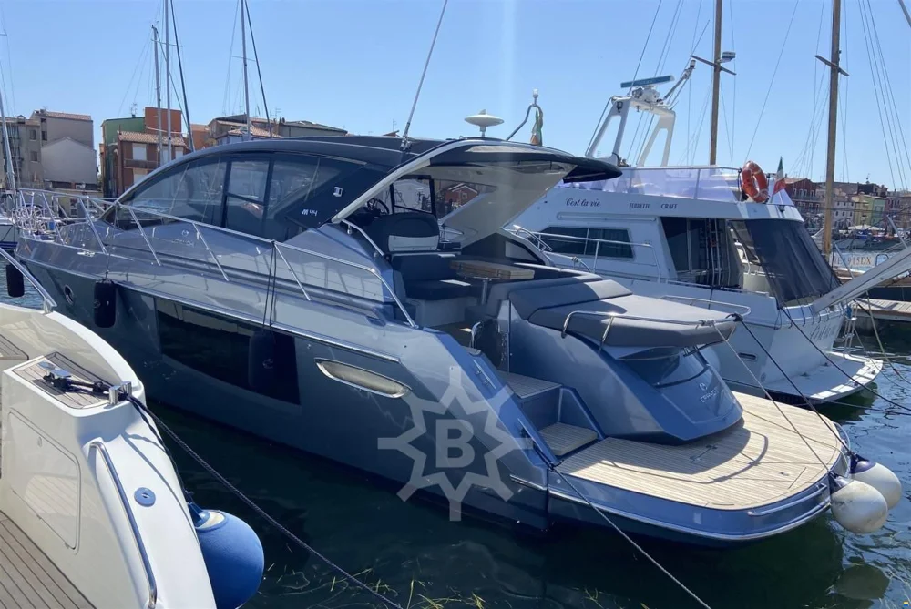BoatPhoto.coverAlt