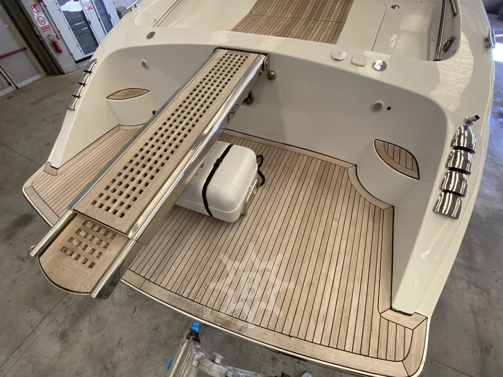 1994 Tornado Boats 44 for sale in Friuli, Italy, photo 4 of 5