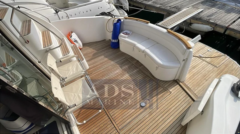 BoatPhoto.coverAlt