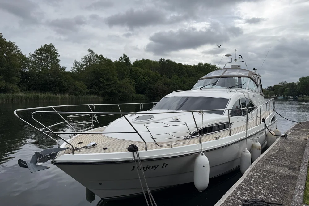 BoatPhoto.alt