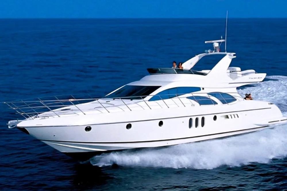 BoatPhoto.coverAlt