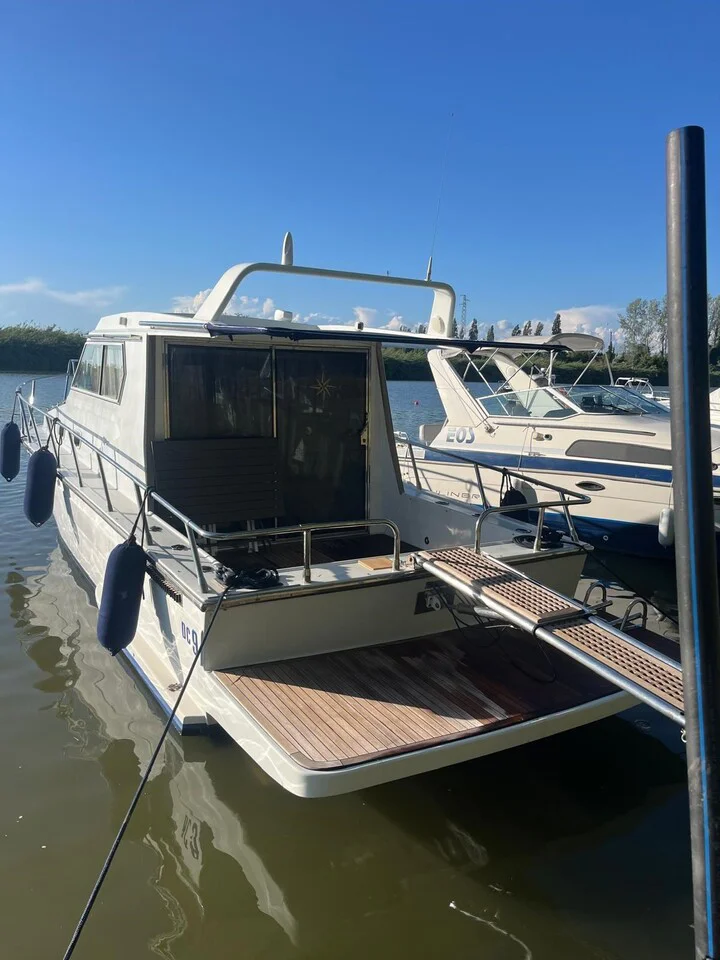BoatPhoto.coverAlt