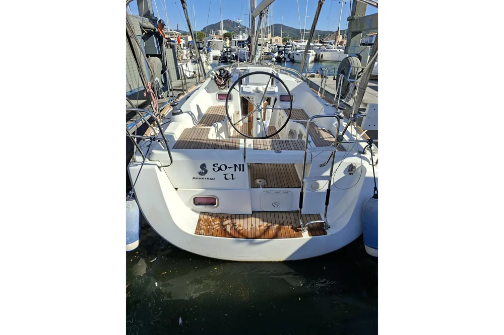 BoatPhoto.alt