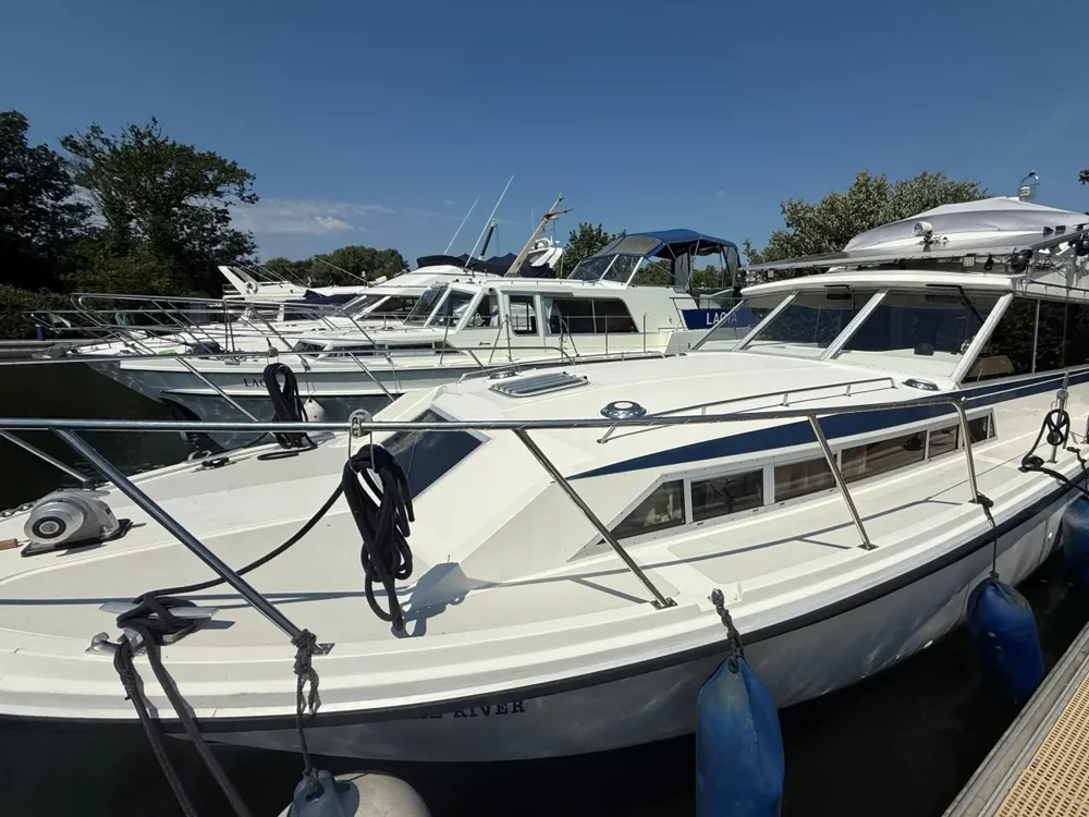 BoatPhoto.coverAlt