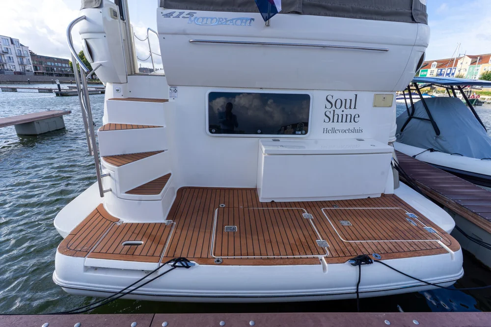 BoatPhoto.alt
