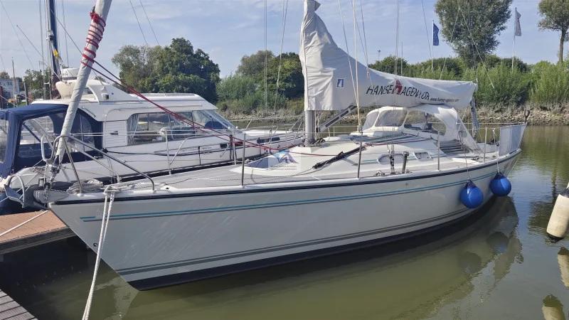 BoatPhoto.coverAlt