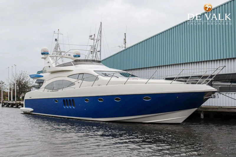 BoatPhoto.coverAlt