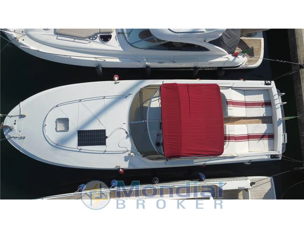 BoatPhoto.coverAlt