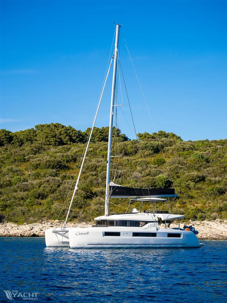 BoatPhoto.coverAlt