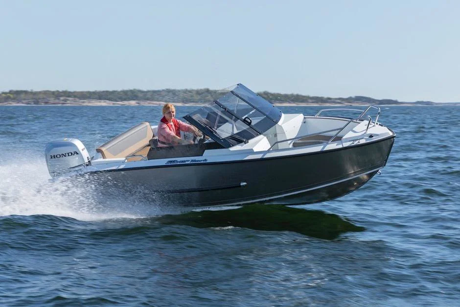 BoatPhoto.coverAlt