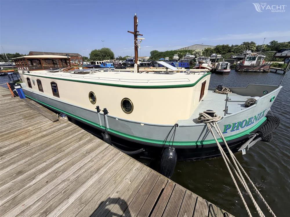 BoatPhoto.alt