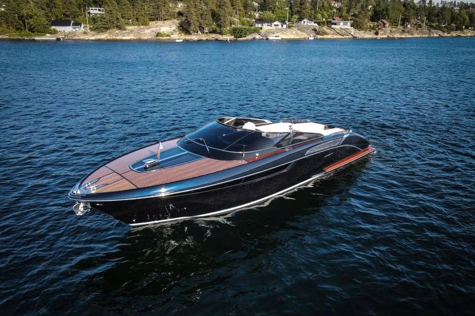 BoatPhoto.coverAlt