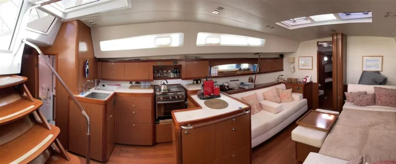 BoatPhoto.coverAlt