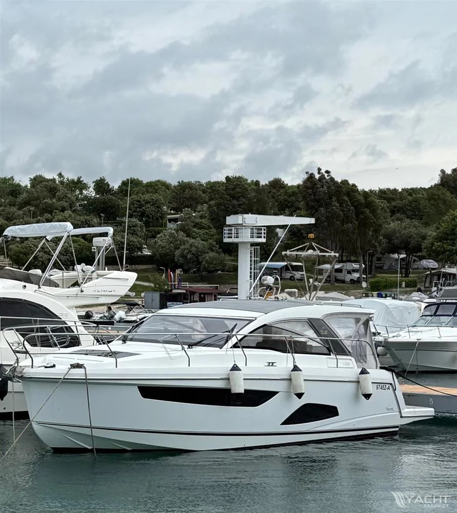 BoatPhoto.coverAlt