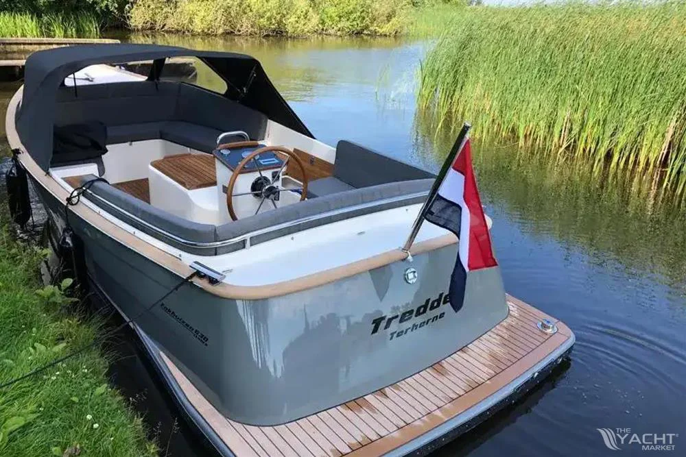 BoatPhoto.alt