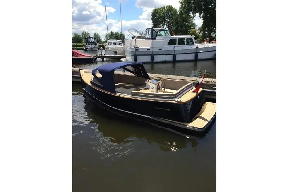 BoatPhoto.alt