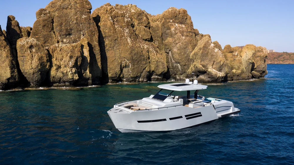 BoatPhoto.coverAlt