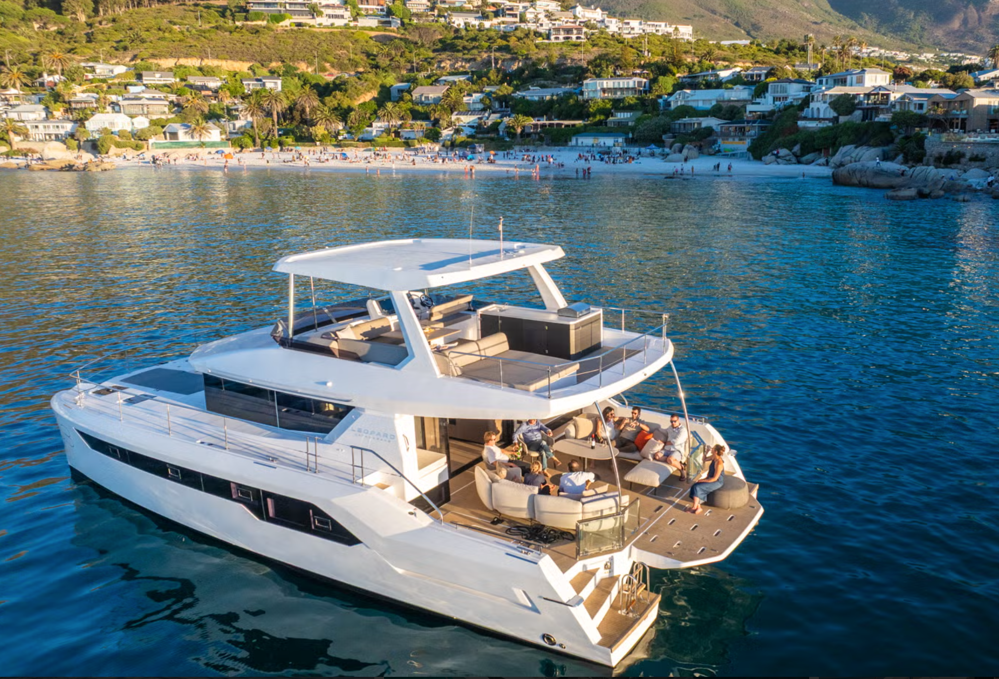 BoatPhoto.coverAlt