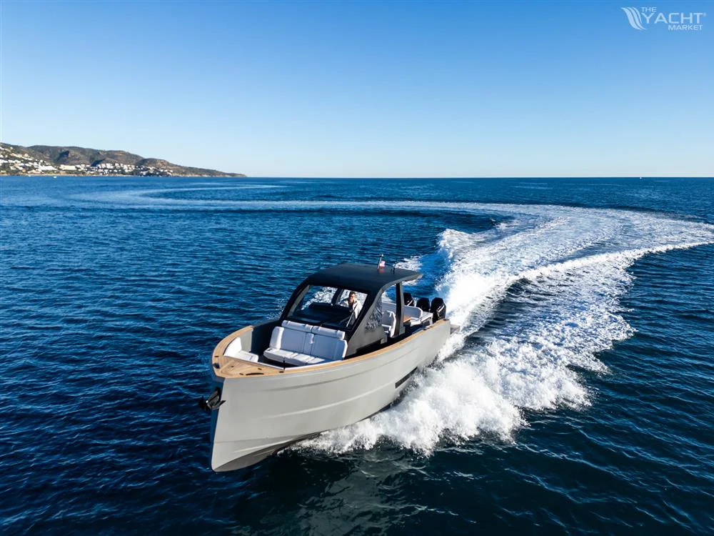 BoatPhoto.coverAlt
