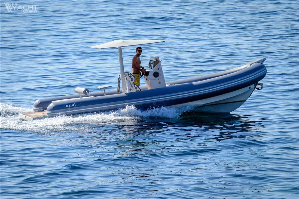 BoatPhoto.alt