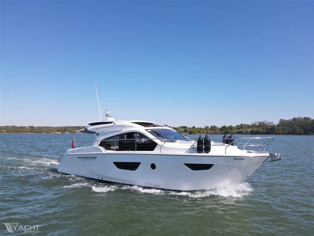 BoatPhoto.coverAlt