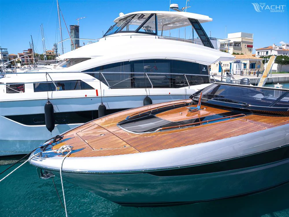 BoatPhoto.alt