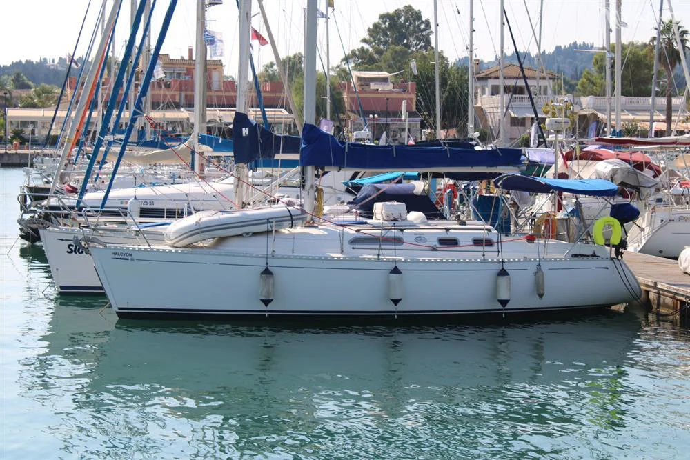 BoatPhoto.coverAlt