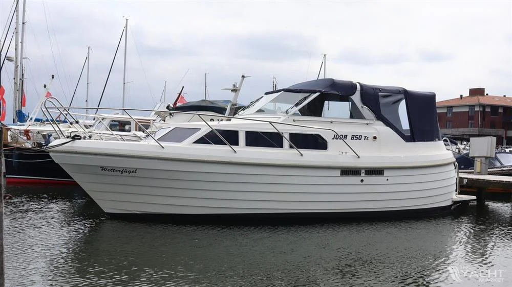 BoatPhoto.coverAlt