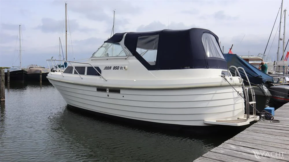 BoatPhoto.alt